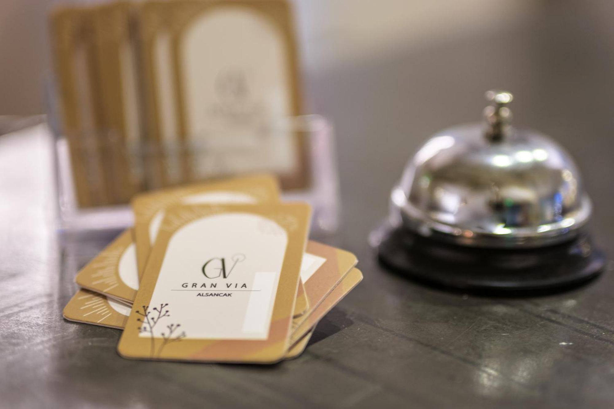 Gran Via Alsancak Hotel 5*